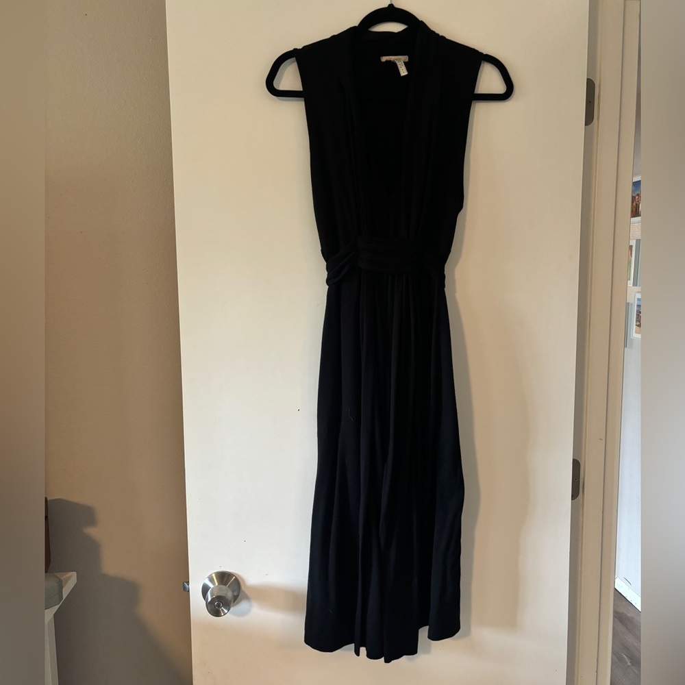 Maternity OLD NAVY size small, fits like a medium